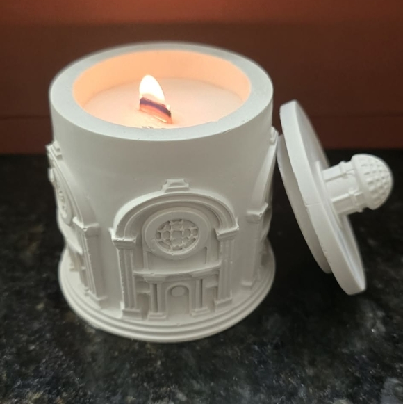 Candle Gift. European Style Palace House Candle - Picture 2 of 5
